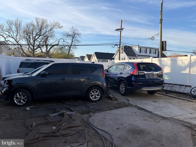 1070 N 31ST ST, Camden, NJ 08105