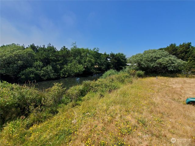 31605 I Street, Ocean Park, WA 98640