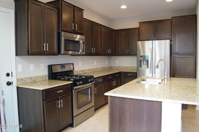 3448 S WREN Drive, Gilbert, AZ 85297