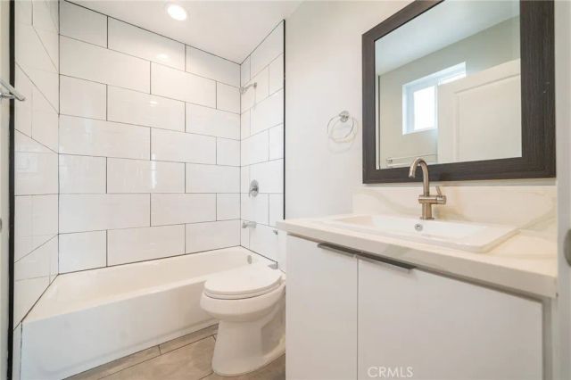 234 E 84th Street, Los Angeles, CA 90003