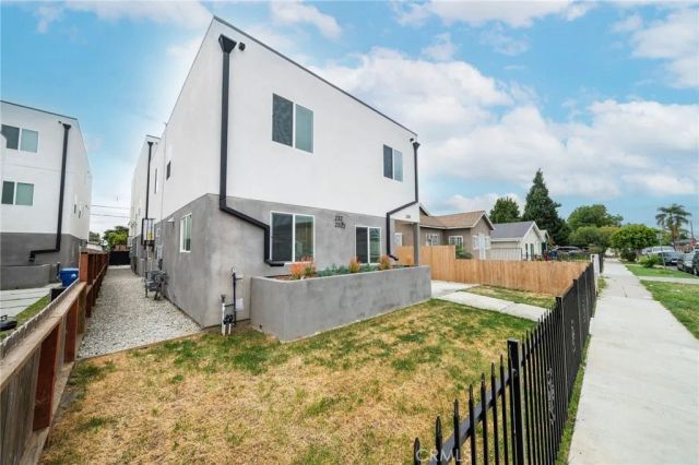 234 E 84th Street, Los Angeles, CA 90003