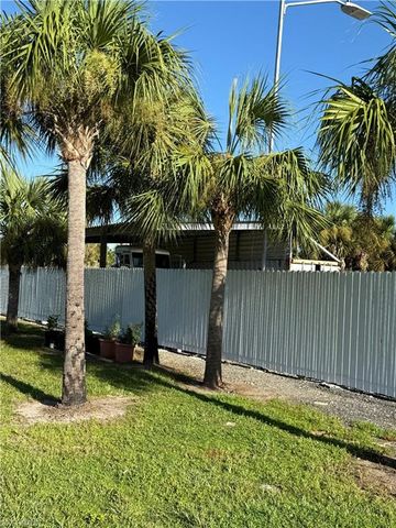 2641 36th AVE SE, Naples, FL 34117
