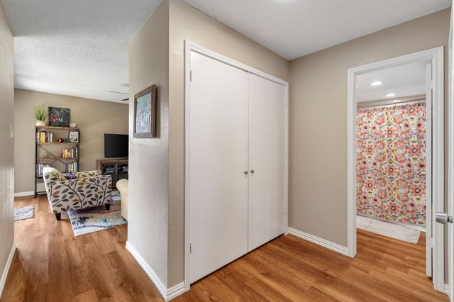 2904 Peninsula Way, Carrollton, TX 75007