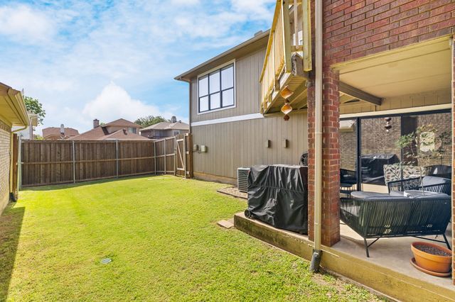 2904 Peninsula Way, Carrollton, TX 75007