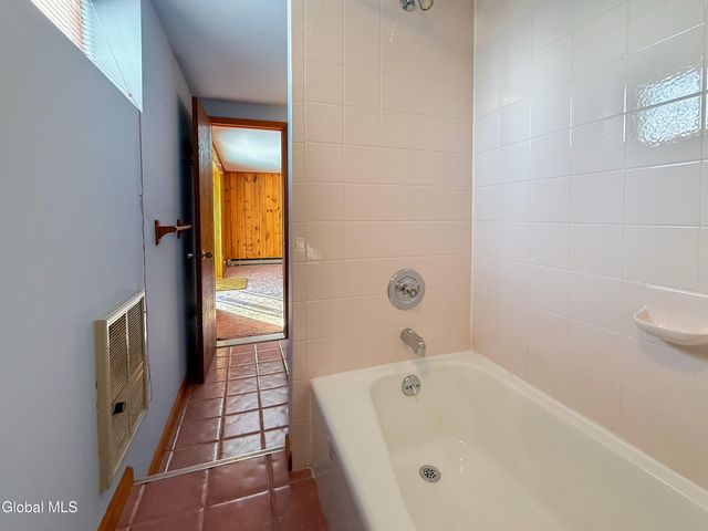 23 Daniel Street, East Greenbush, NY 12144