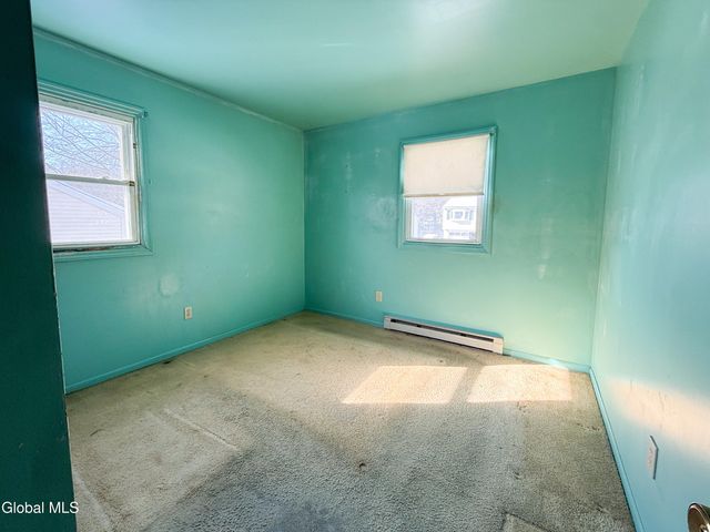 23 Daniel Street, East Greenbush, NY 12144