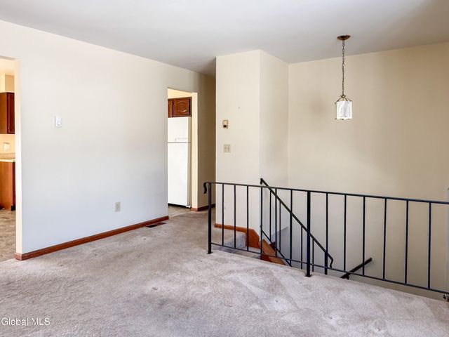 23 Daniel Street, East Greenbush, NY 12144