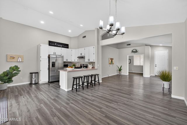 6703 W LINDA Lane, Chandler, AZ 85226