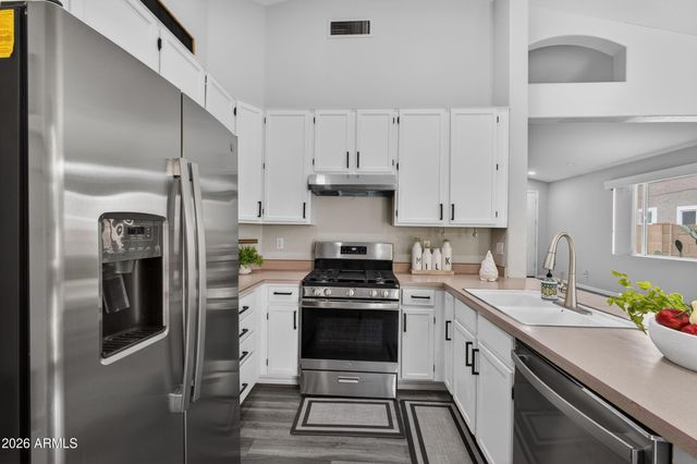 6703 W LINDA Lane, Chandler, AZ 85226