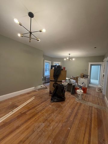 3943 Washington 1, Boston, MA 02131