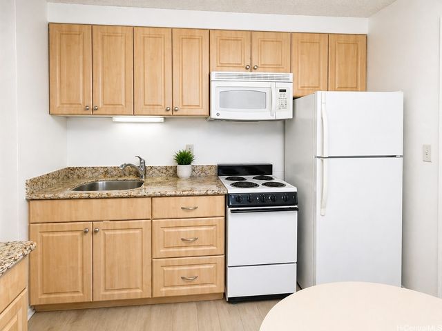 2345 Ala Wai Boulevard 1516, Honolulu, HI 96815