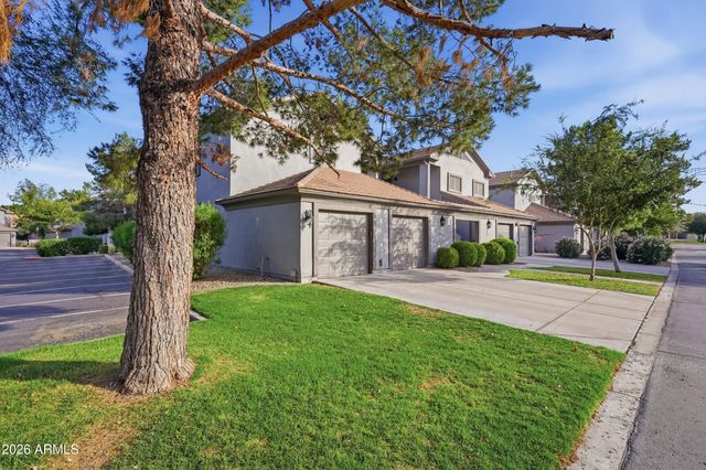 7401 W ARROWHEAD CLUBHOUSE Drive 1012, Glendale, AZ 85308