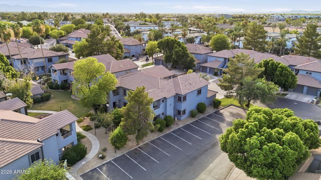 7401 W ARROWHEAD CLUBHOUSE Drive 1012, Glendale, AZ 85308
