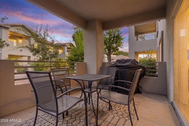 7401 W ARROWHEAD CLUBHOUSE Drive 1012, Glendale, AZ 85308