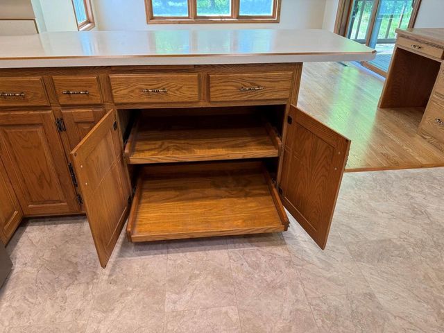 3532 WILDERNESS TRAIL, Suamico, WI 54313