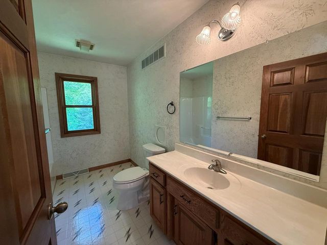 3532 WILDERNESS TRAIL, Suamico, WI 54313