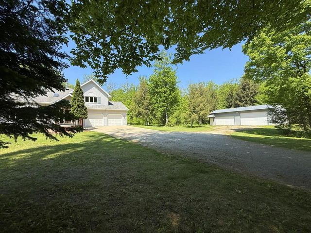 3532 WILDERNESS TRAIL, Suamico, WI 54313