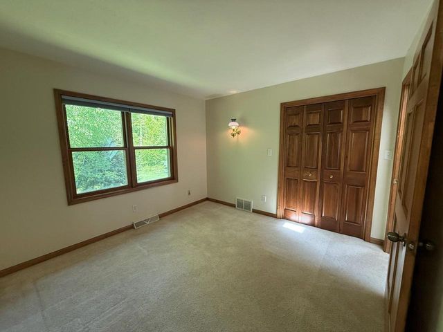 3532 WILDERNESS TRAIL, Suamico, WI 54313