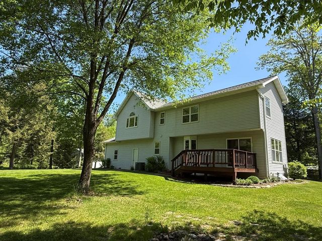 3532 WILDERNESS TRAIL, Suamico, WI 54313
