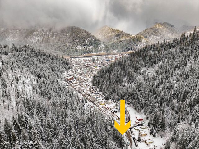 176 King St, Wallace, ID 83873