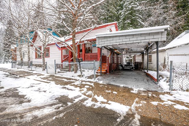 176 King St, Wallace, ID 83873