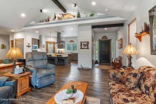 975 W Ohio Match RD, Rathdrum, ID 83858