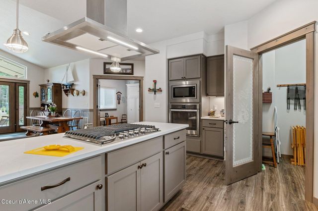 975 W Ohio Match RD, Rathdrum, ID 83858