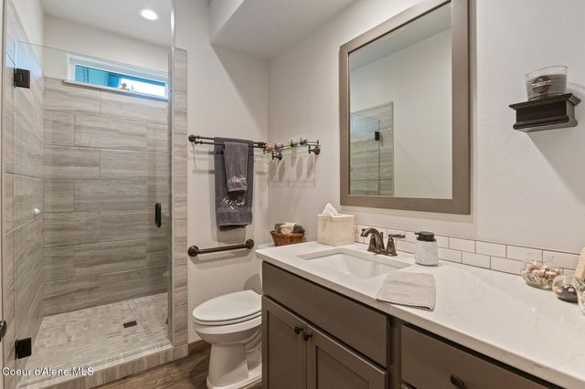 975 W Ohio Match RD, Rathdrum, ID 83858