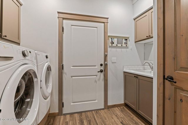 975 W Ohio Match RD, Rathdrum, ID 83858