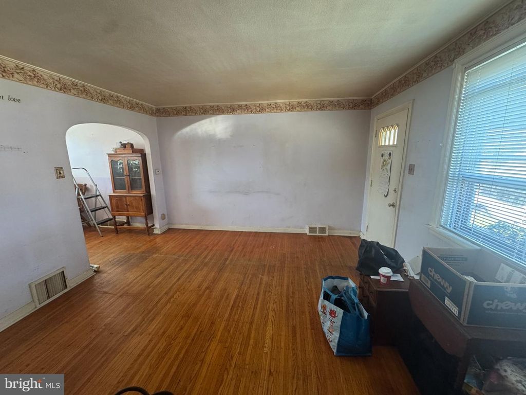 650 E RAYMOND, PHILADELPHIA, PA 19120 — photo 3