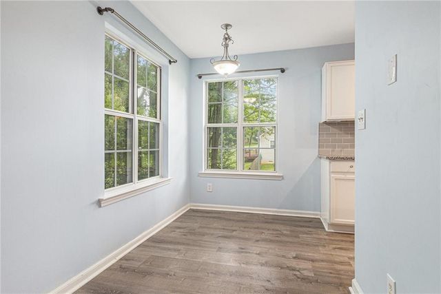 112 Laguna Springs Drive, Woodstock, GA 30188