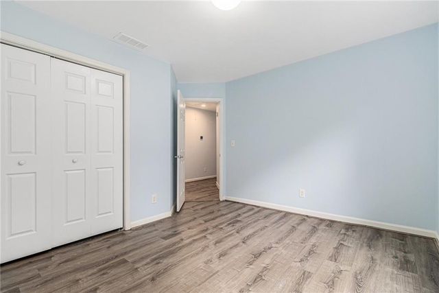 112 Laguna Springs Drive, Woodstock, GA 30188