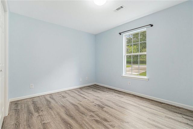 112 Laguna Springs Drive, Woodstock, GA 30188
