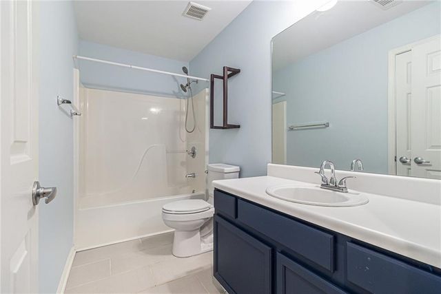 112 Laguna Springs Drive, Woodstock, GA 30188