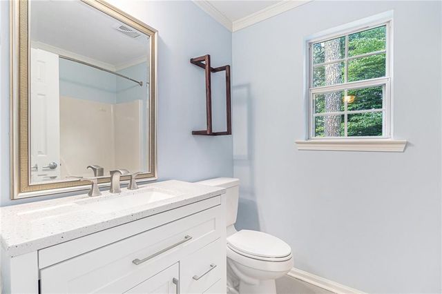 112 Laguna Springs Drive, Woodstock, GA 30188