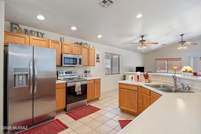 2862 W Starina Place, Tucson, AZ 85741