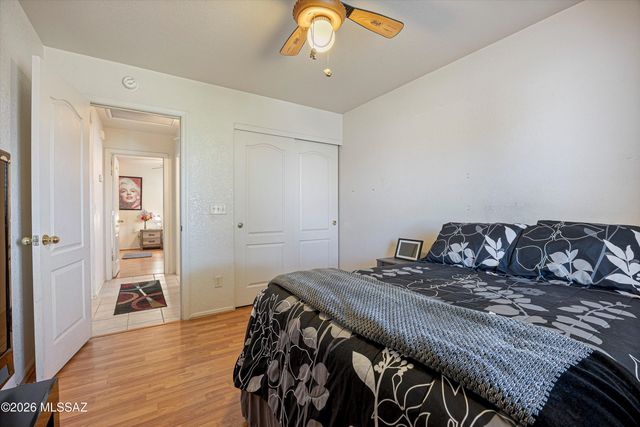 2862 W Starina Place, Tucson, AZ 85741