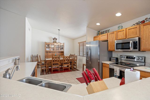 2862 W Starina Place, Tucson, AZ 85741