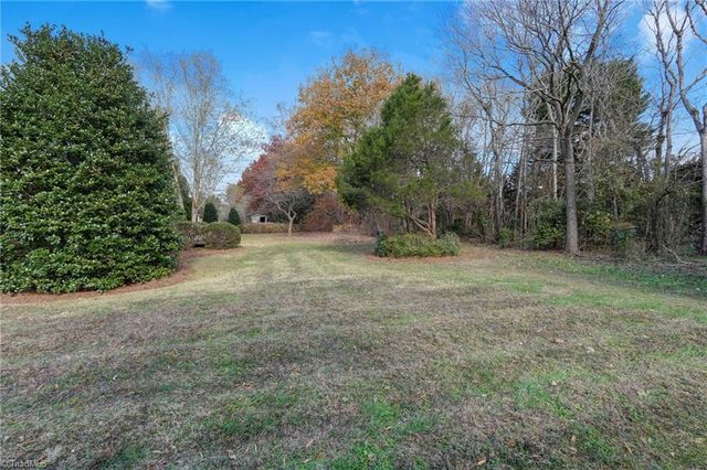 8204 Hunters Drive, Greensboro, NC 27455