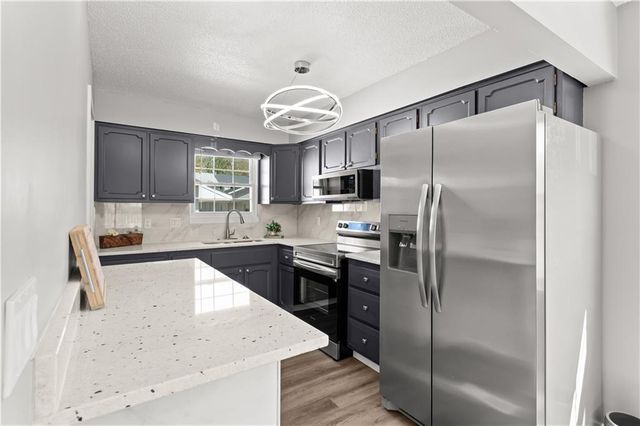 8347 Mackey Street, Overland Park, KS 66212