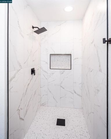 5201 5201 Sky Pkwy, Sacramento, CA 95823