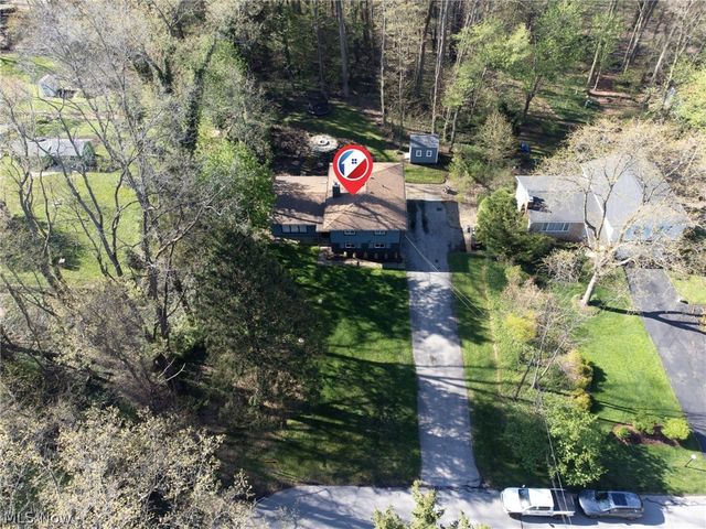 26 Sandy Hill Road, Sagamore Hills, OH 44067