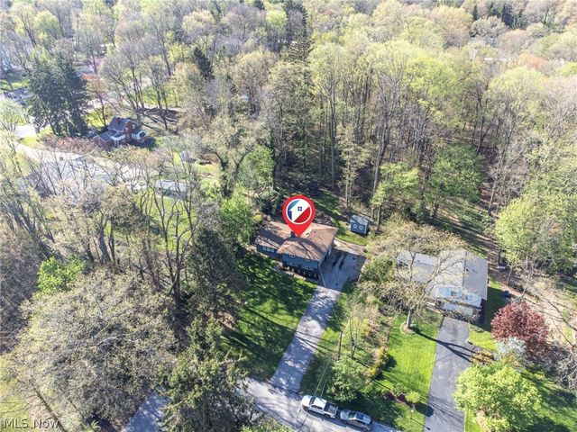 26 Sandy Hill Road, Sagamore Hills, OH 44067