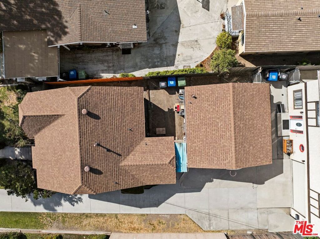 Image 28 of property listing at 4557 Paulhan Avenue, Los Angeles, CA 90041