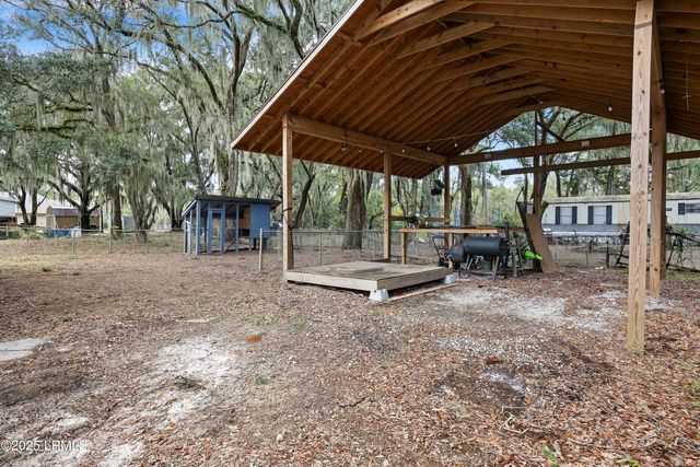 101 Saxonville Road, St. Helena Island, SC 29920