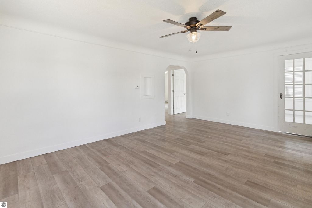 Image 2 of property listing at 158 River Trail Drive, Bay City, MI 48706