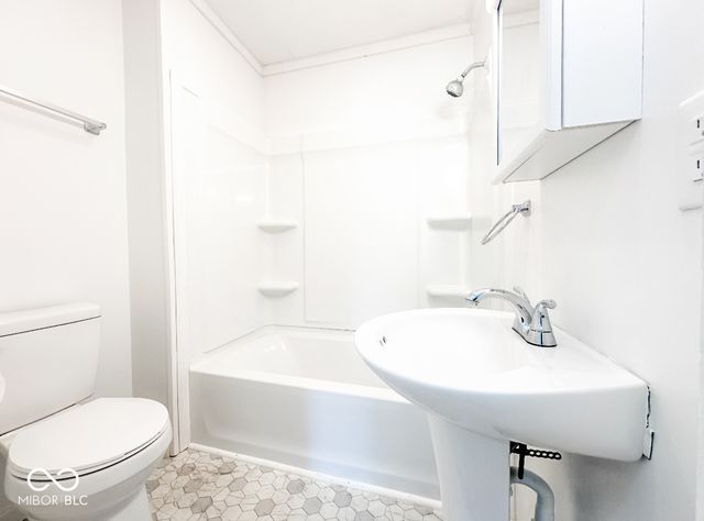 2313 E 5th Street, Anderson, IN 46012