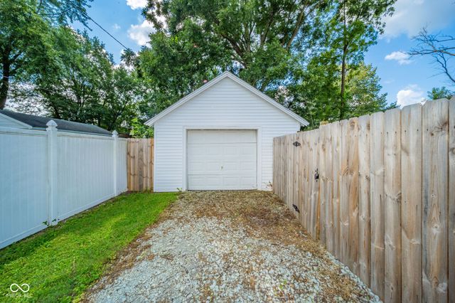 2313 E 5th Street, Anderson, IN 46012