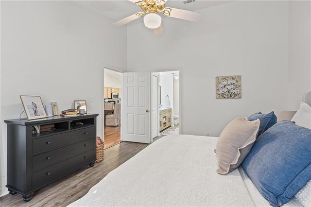 664 Spring Lake W Drive, Mobile, AL 36695