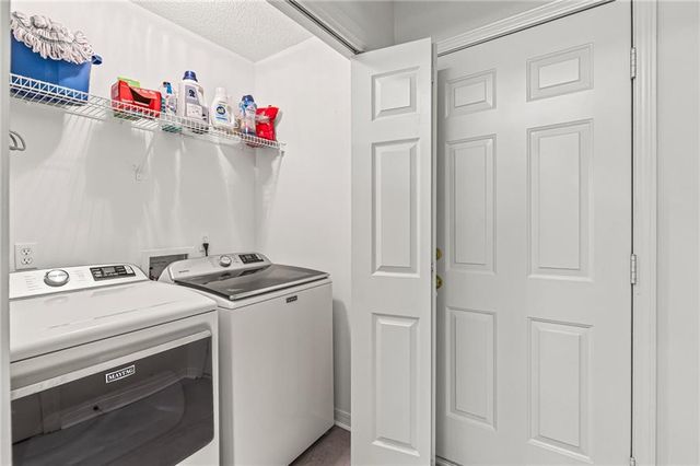 664 Spring Lake W Drive, Mobile, AL 36695